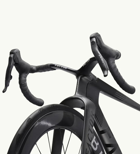 Factor dévoile le One